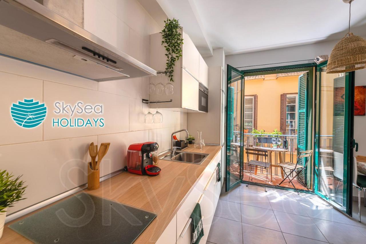 Skysea Holidays City Center Suites Málaga Eksteriør billede