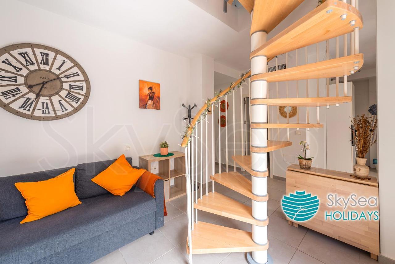 Skysea Holidays City Center Suites Málaga Eksteriør billede