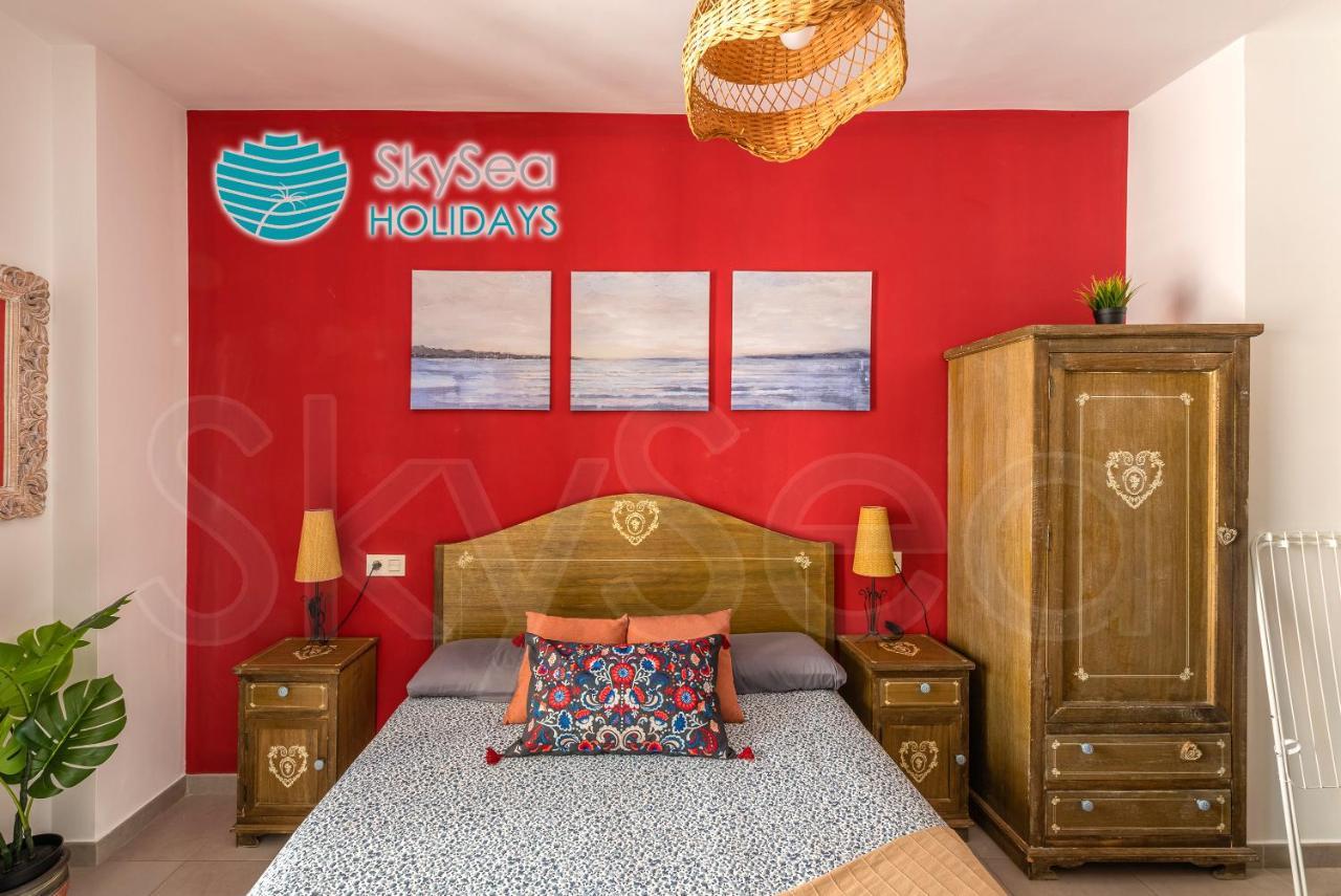 Skysea Holidays City Center Suites Málaga Eksteriør billede