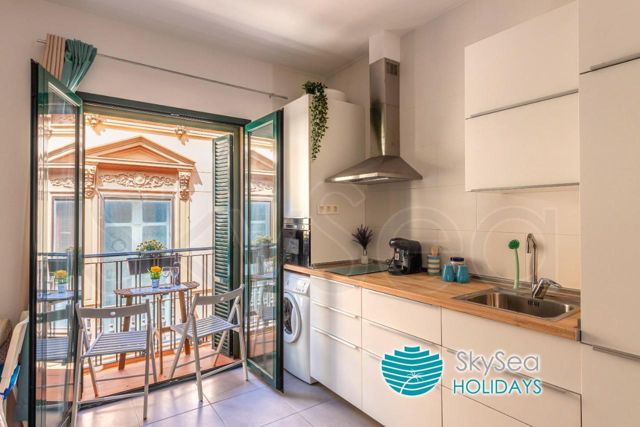 Skysea Holidays City Center Suites Málaga Eksteriør billede