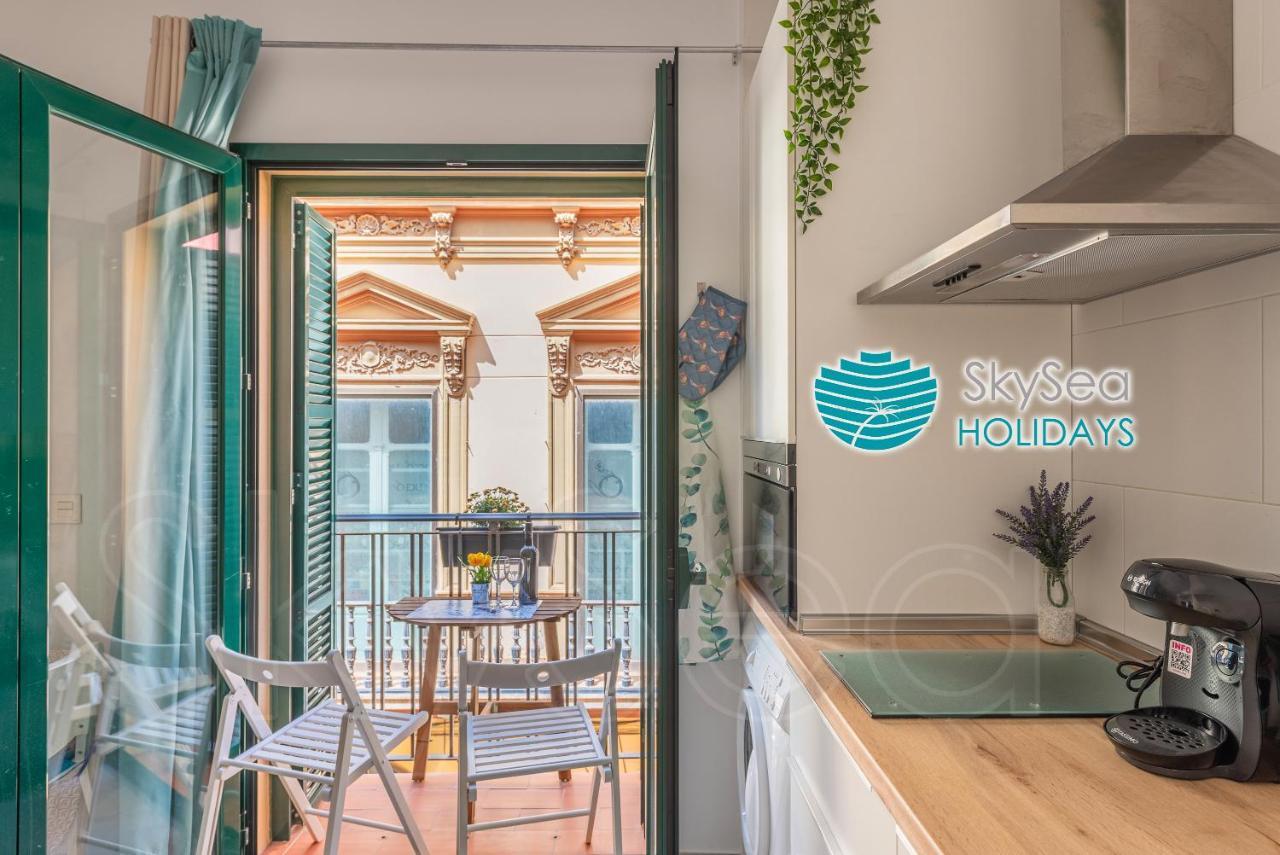 Skysea Holidays City Center Suites Málaga Eksteriør billede