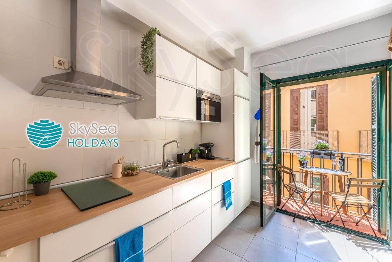 Skysea Holidays City Center Suites Málaga Eksteriør billede
